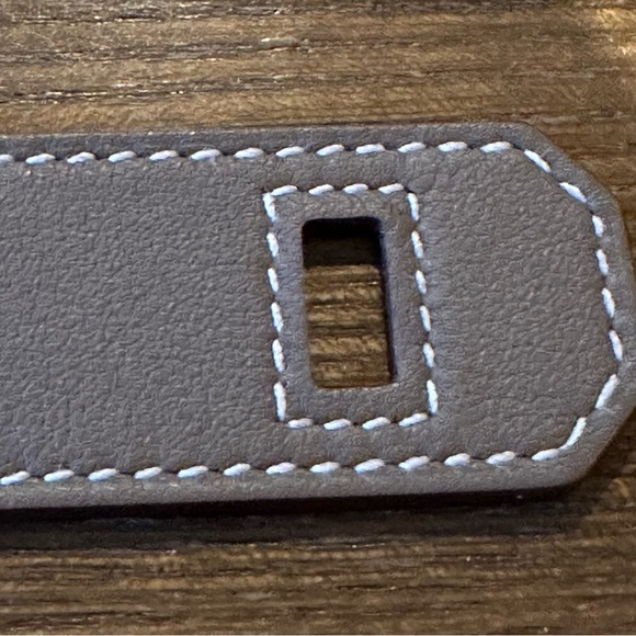 BNIB Hermes Kelly Twist Leather Bracelet Small Model in size T1 XS - Picture 10 of 11